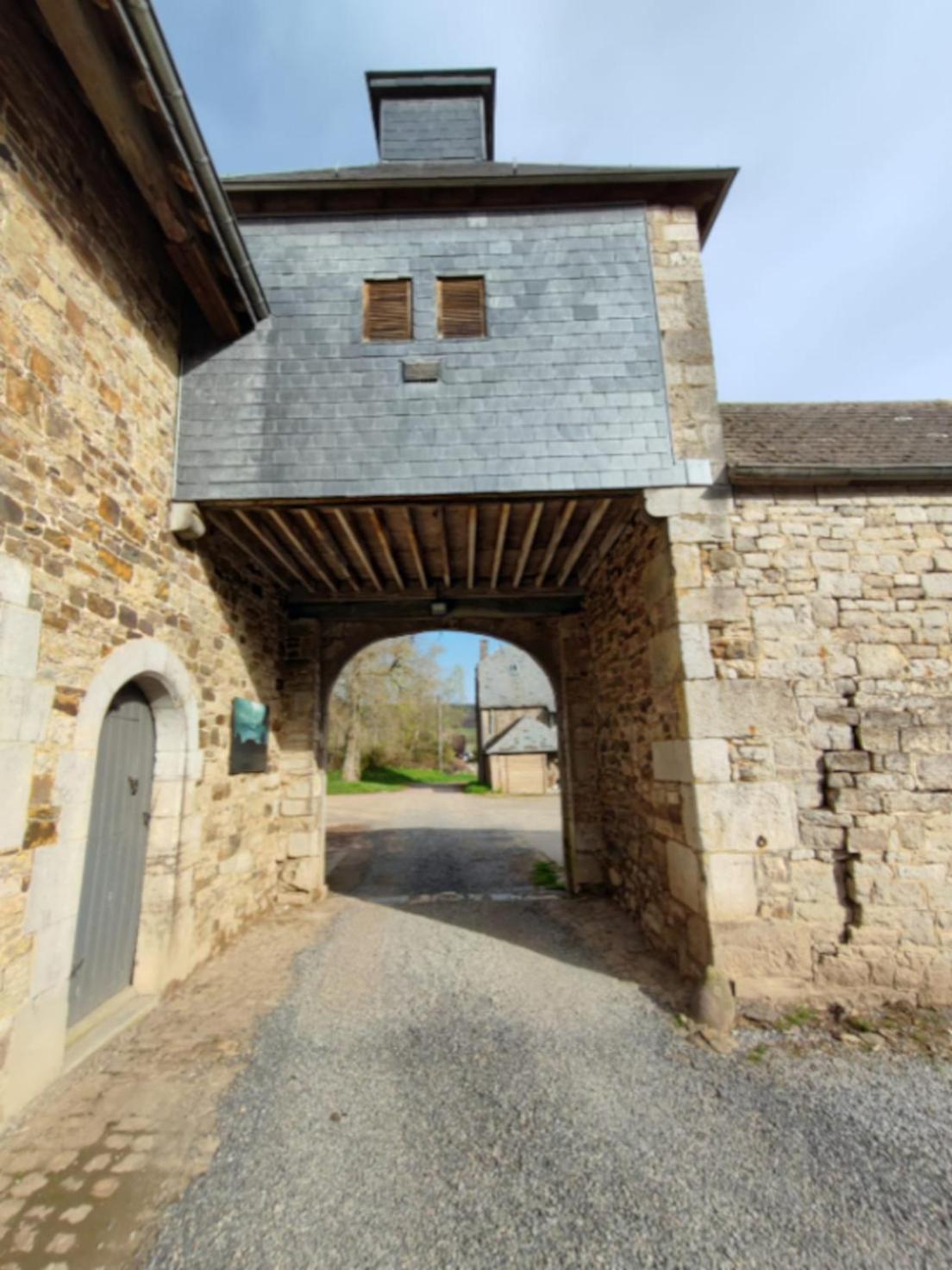 Le Petit Chateau De Blier Villa Erezee Luaran gambar